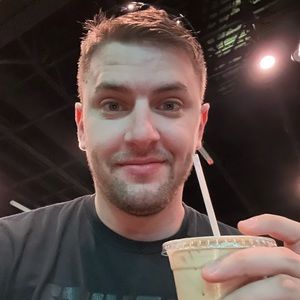 Meet your Posher, Derek